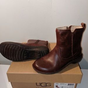 New UGGs booties Size 7